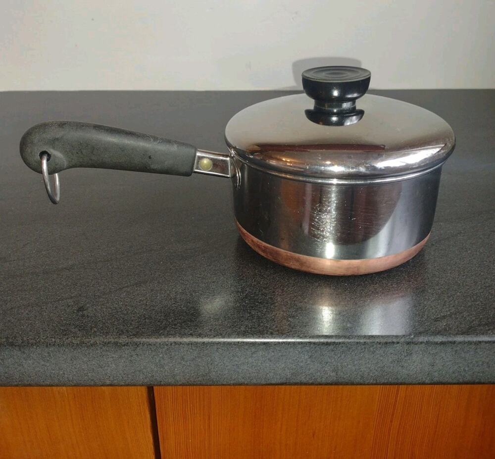 Vintage Revere Ware Copper bottom 1 Qt Quart -83 Sauce Pan w/Lid Clinton, ILL